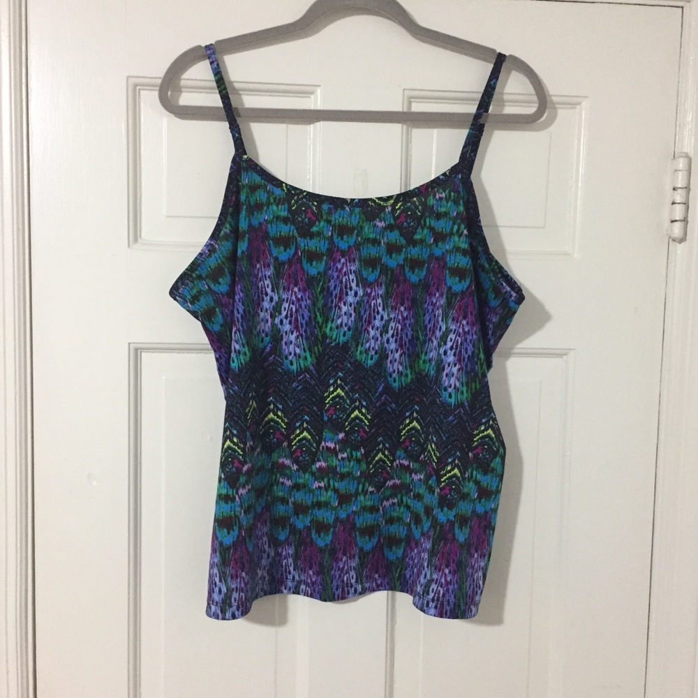 💐Wear anywhere Peacock top w/adjustable straps!